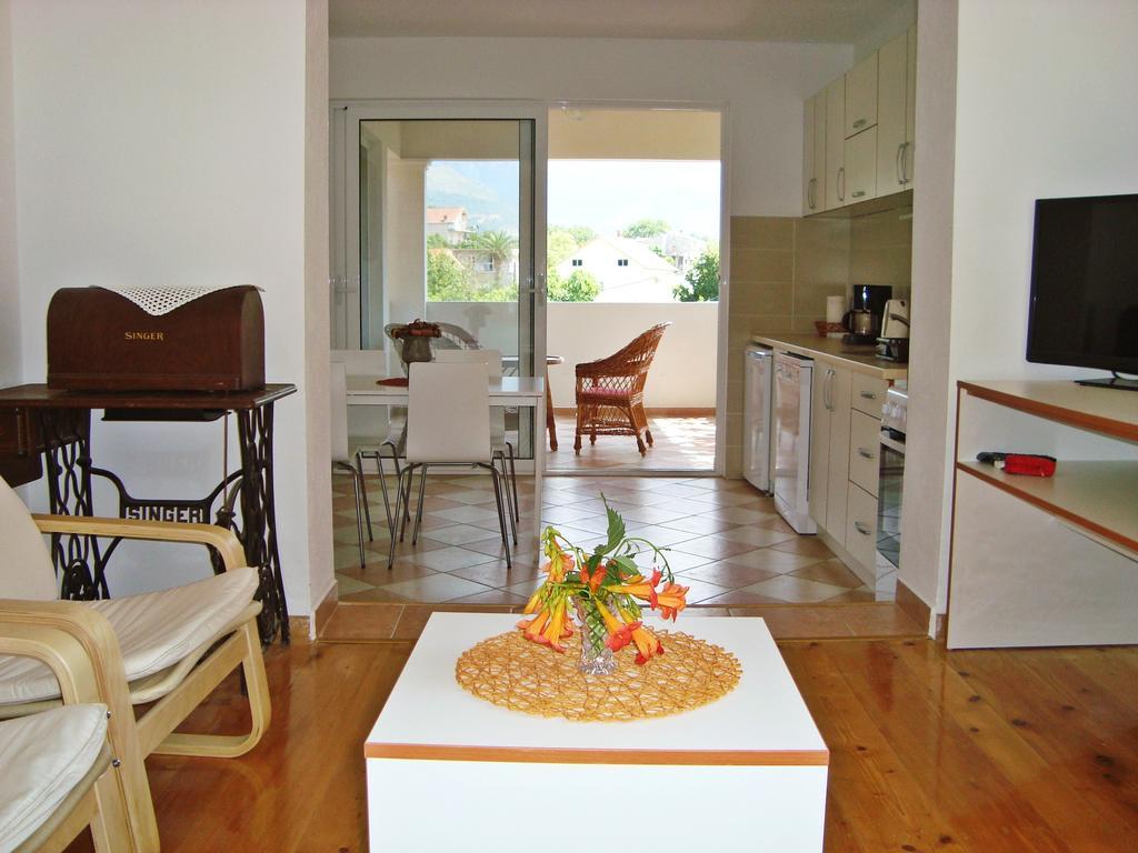 Apartments Rolovina Tivat Pokoj fotografie